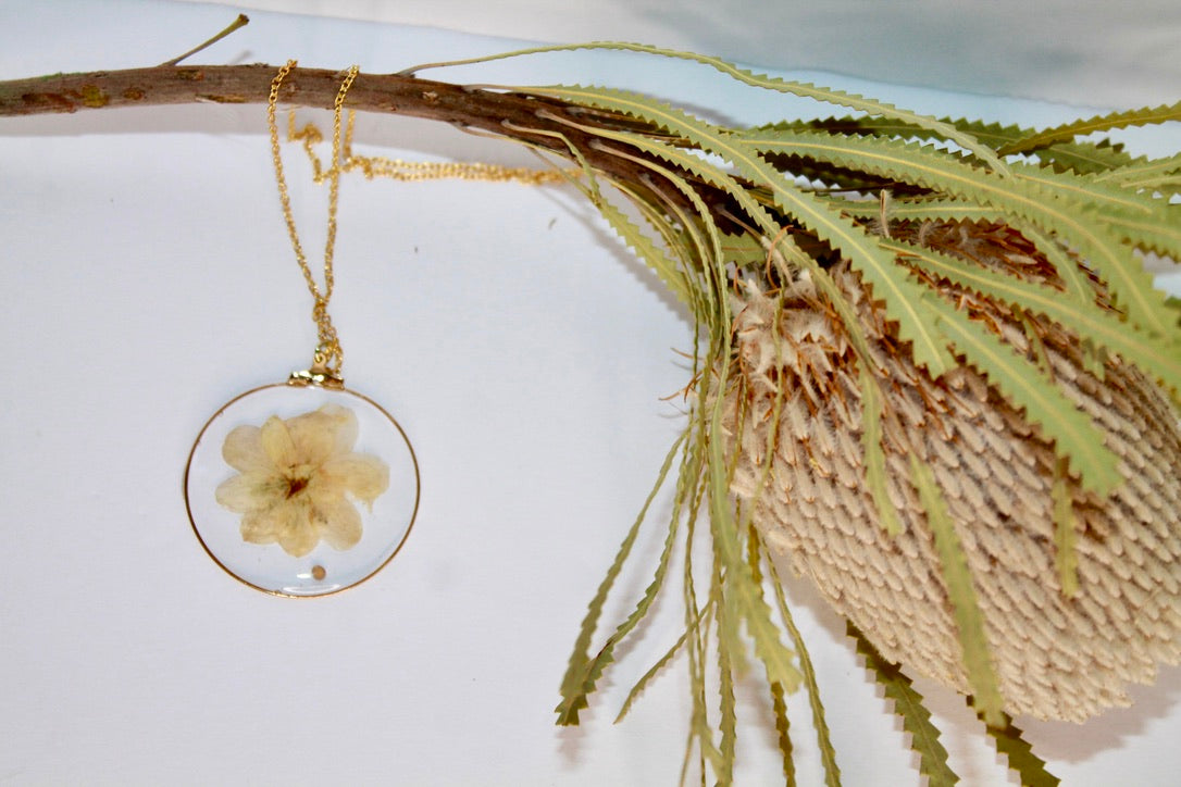 Necklace - Cream Yellow Flower - Medium Length Chain