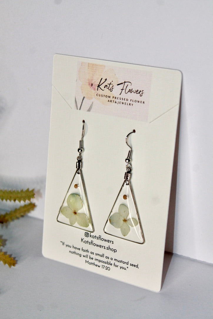 Earrings - White/ blue Flower